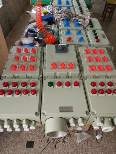 bxq51-4/32a防爆配电箱